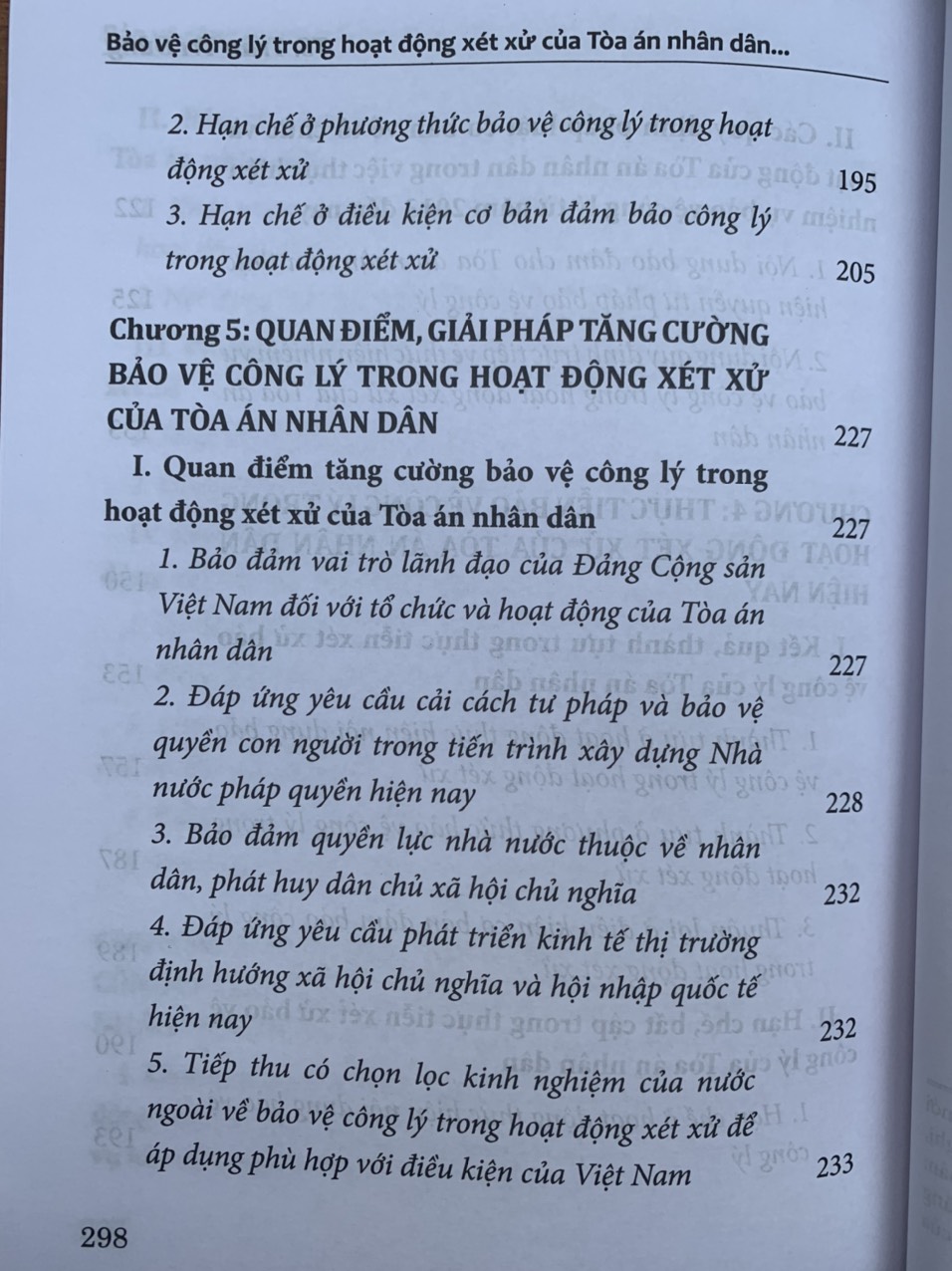 Bảo vệ công lý trong hoạt động xét xử của Tóa án nhân dân ở Việt Nam hiện nay