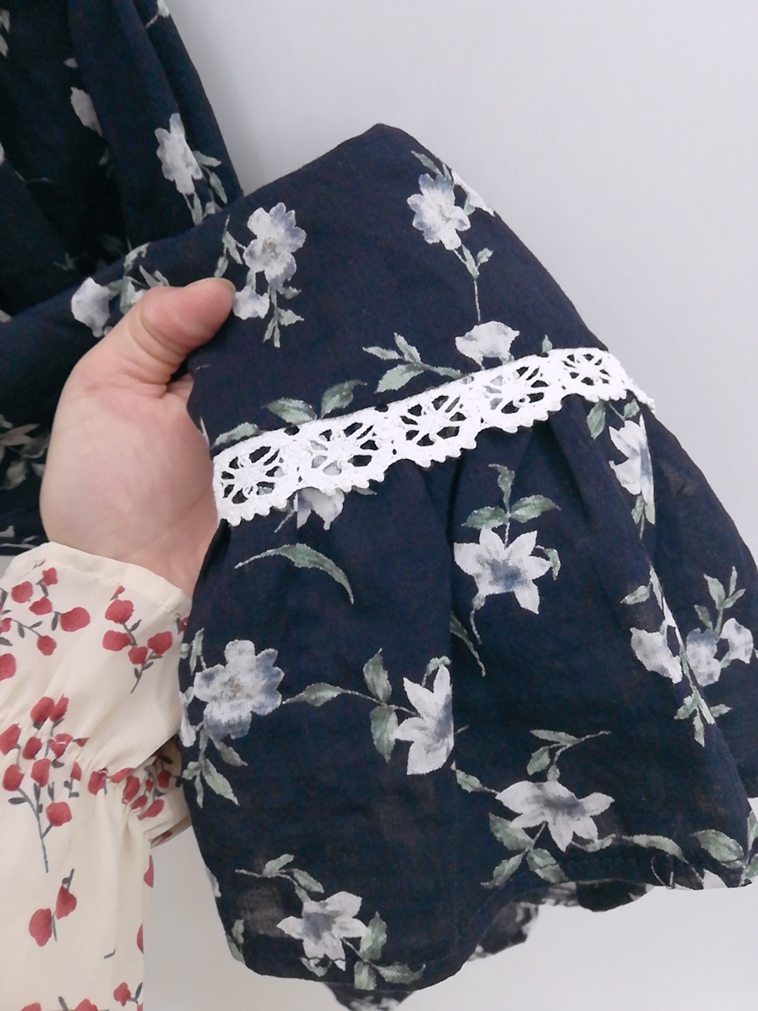 Đầm nữ họa tiết hoa phong cách Hàn Quốc