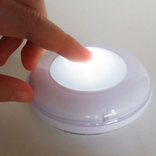 Đèn led di động thông minh nội địa Nhật Bản (giao màu ngẫu nhiên)