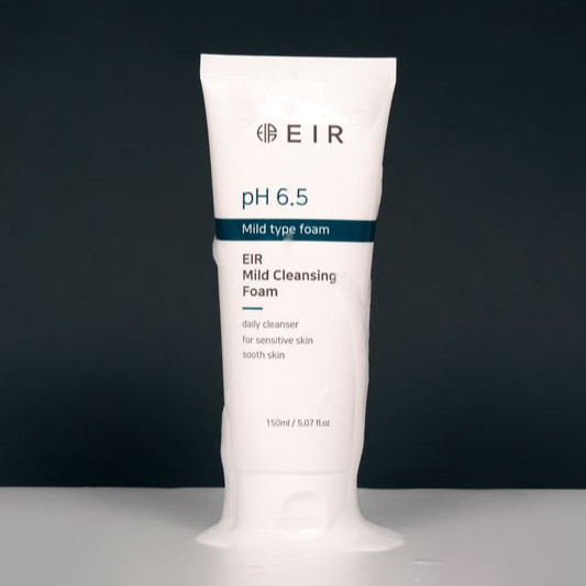 Sữa rửa mặt làm sạch & trắng da EIR Mild Cleansing Foam 150ml - Hàng Chính Hãng