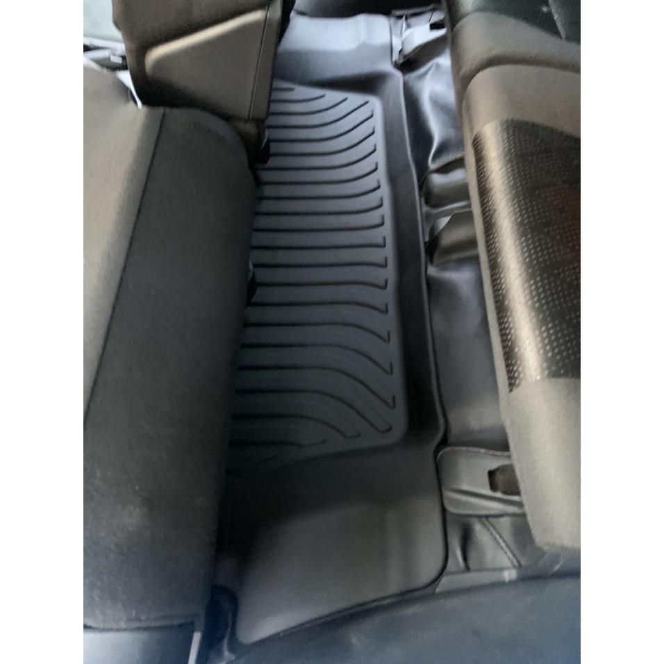 Thảm lót sàn xe ô tô Toyota VELOZ 2022 Nhãn hiệu Macsim chất liệu nhựa TPE cao cấp màu đen