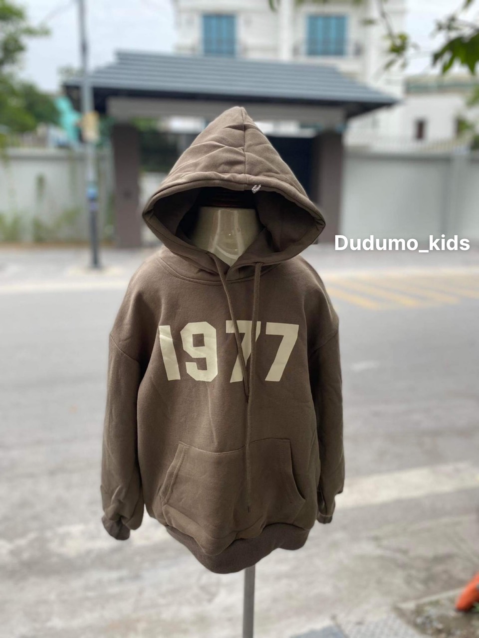 Áo nỉ có mũ 1977 cho bé , áo hoodie trẻ em unisex (ảnh thật)