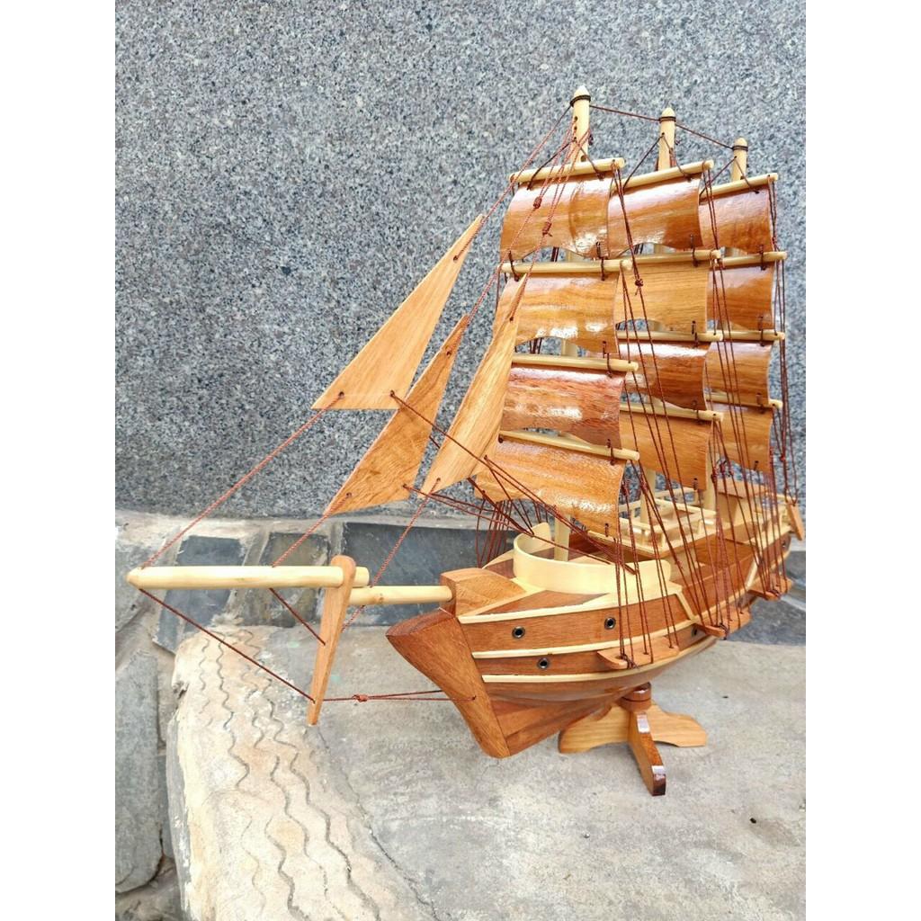 Thuyền gỗ gõ thuận buồm xuôi gió