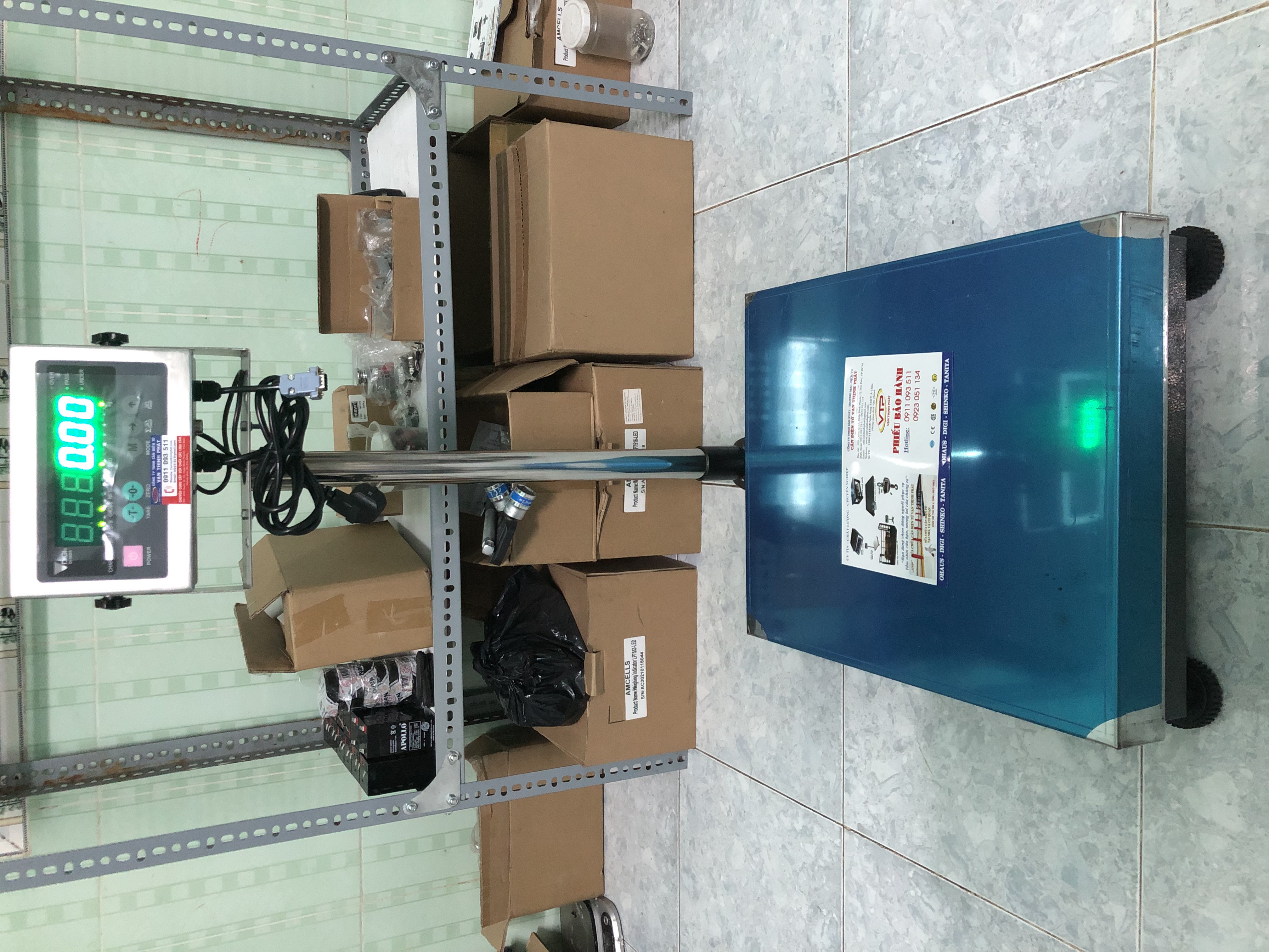 Cân Bàn Điện Tử DIGI-28SS 200 KG