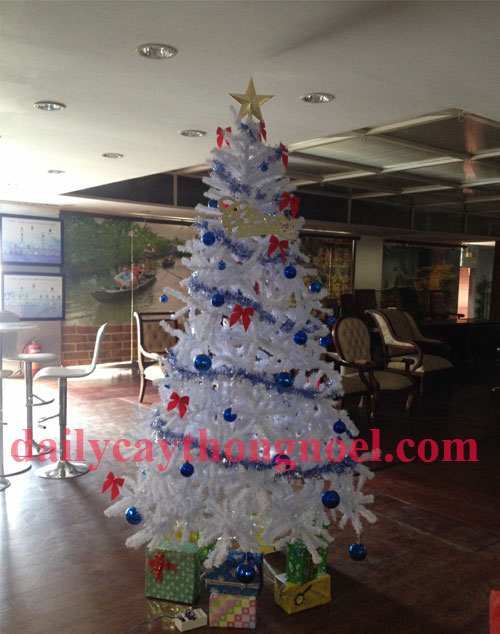 Cây thông noel màu trắng đầu tròn 2in (Cây 180cm)