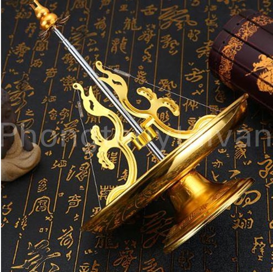 Khay hứng tàn nhang vòng chân cao.