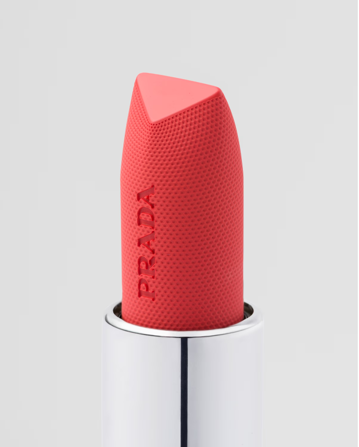 Son màu Prada Monochrome Buildable Weightless Lipcolor O176_NACARAT 3.8gr
