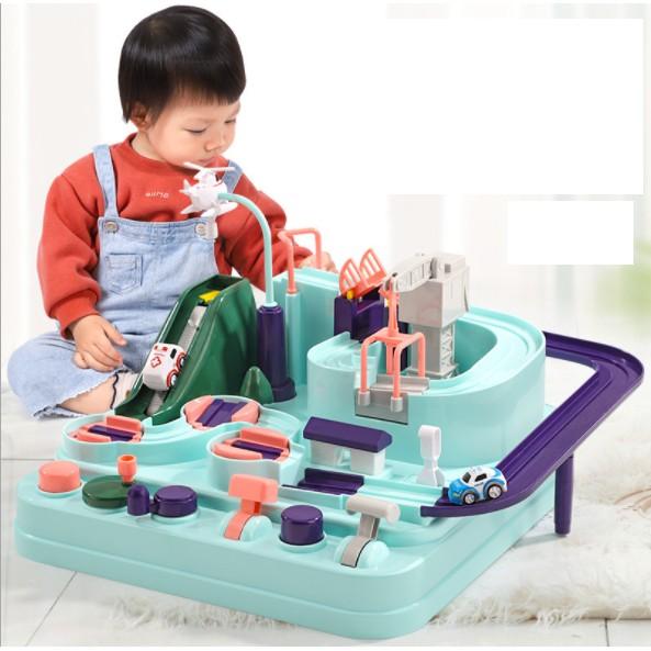 Đồ chơi ô tô đường đua phiêu lưu phát triển tư duy cho bé