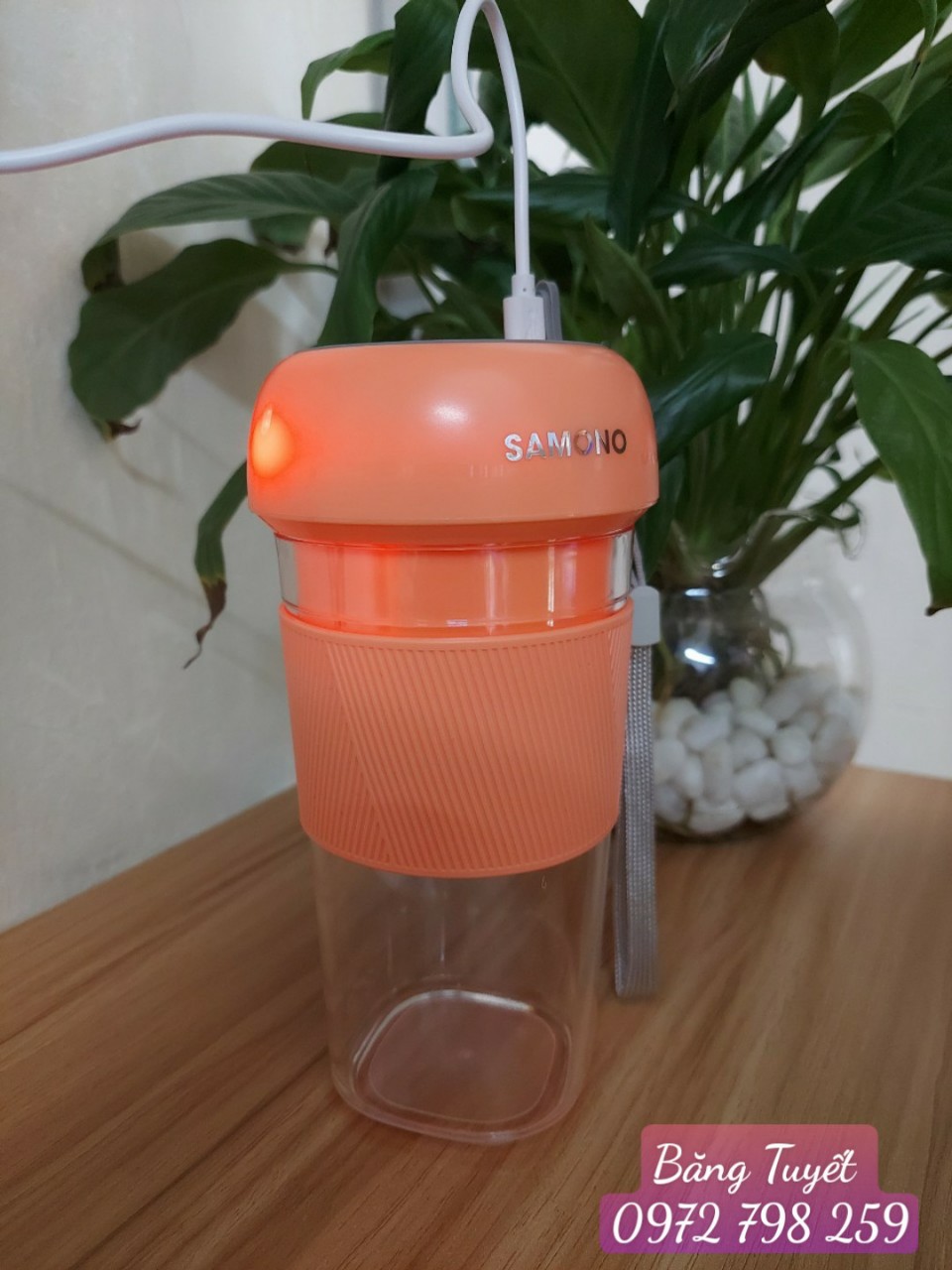 MÁY XAY SINH TỐ MINI CẦM TAY SAMONO SW-Y8 400ML MÀU SẮC TRẺ TRUNG HIỆN ĐẠI