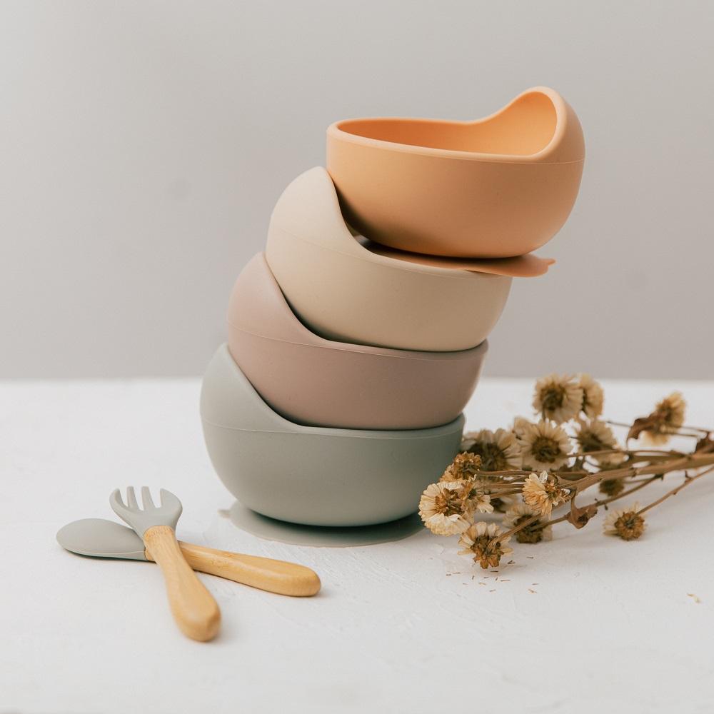 1 Bộ Dẻo Silicone Cho Bé BÁt Soild Bộ Đồ Ăn Chống Trơn Trượt Tô Kèm Thìa Nĩa Cho Bé Tự Ăn Bát trẻ Em Món Ăn