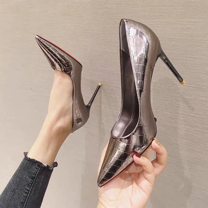Giày cao gót mũi nhọn chất liệu da màu bạc phong cách Pháp thời trang xuân thu cho nữ 2021  - Black