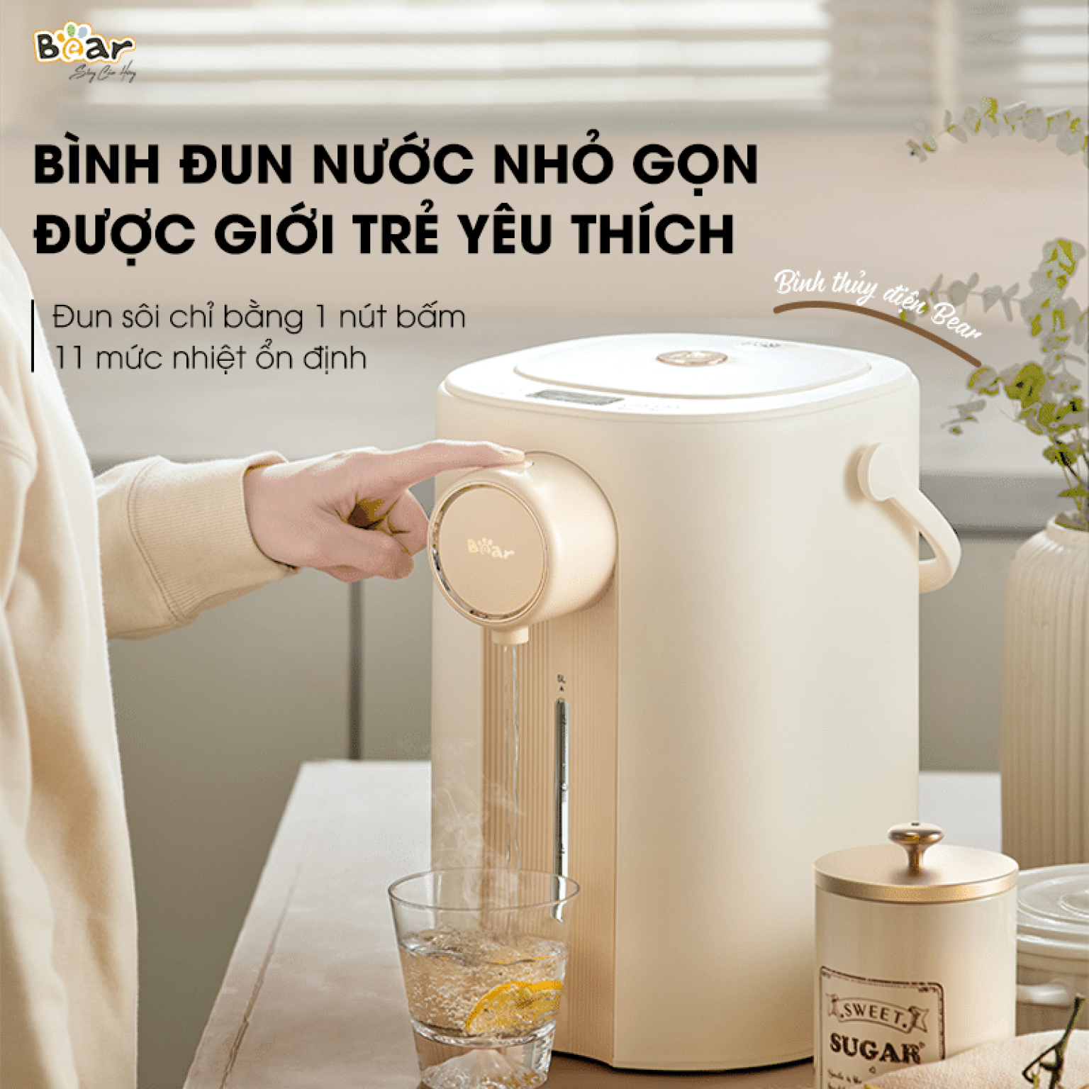 Bình Thủy Điện Giữ Nhiệt Thông Minh Bear SB-BTD5L Khử Clo Dung Tích 5 Lít Công Suất 1350 W - Hàng Chính Hãng