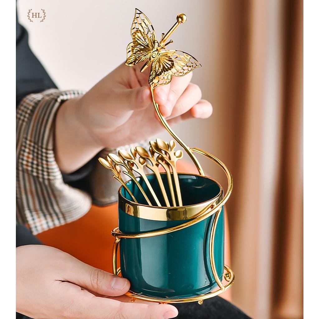 Hũ sứ Decor viền vàng kèm khung hợp kim cánh bướm | Hũ đựng thìa nĩa Decor | Lẵng Bướm Xanh Trắng 2023 (Hàng có sẵn)