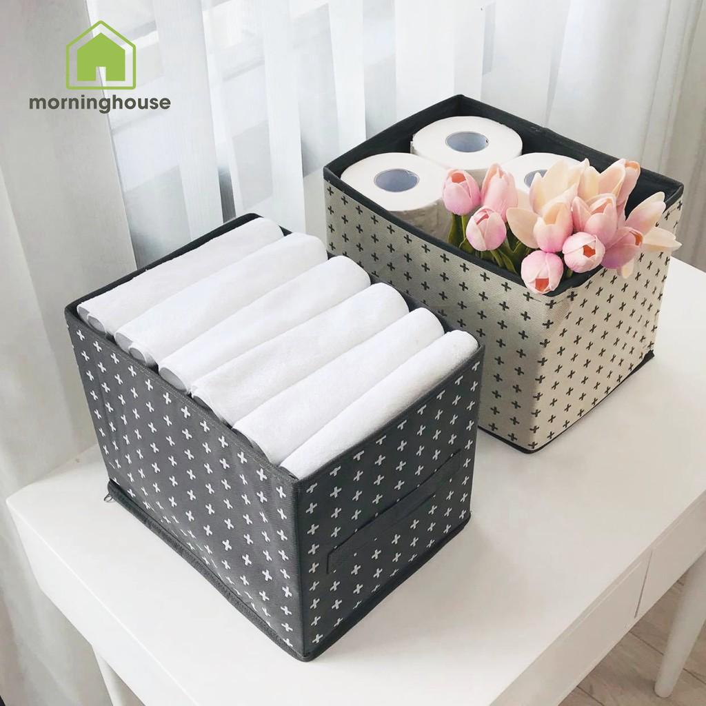 Hộp Đựng Quần Áo Gấp Gọn Morning House Có Nắp- Size S- Kem In- Form Hộp Cứng Cáp, Vải Dày Dặn Rất Tiện Lợi Để Chứa Đồ Và Mang Đi