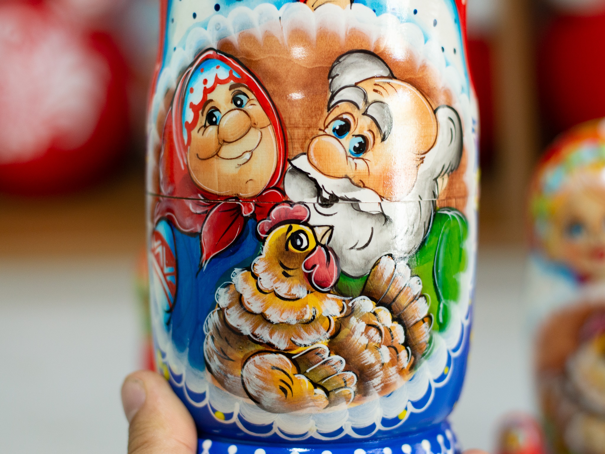 BỘ BÚP BÊ MATRYOSHKA 7 LỚP CAO 21 CM HOA VĂN "CHUYỆN CỔ TÍCH GÀ ĐẺ TRỨNG VÀNG"