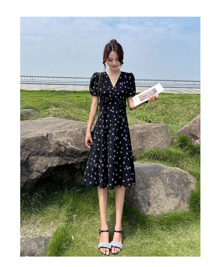 TOBE1SHOP Váy chiffon hoa nhỏ cho phụ nữ 2023 mùa hè Pháp màu đỏ khí chất cao eo mỏng váy