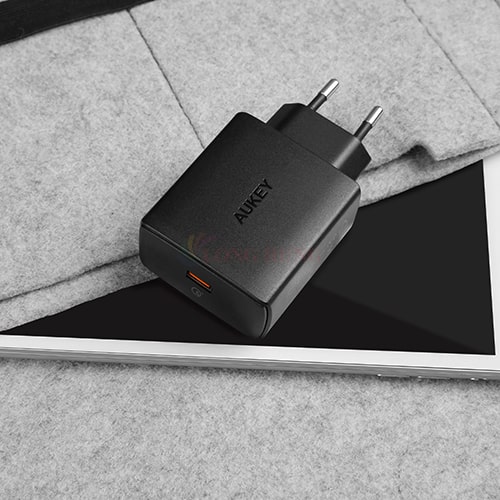 Cốc sạc Aukey 1USB QC3.0 PA-T17 - Hàng chính hãng