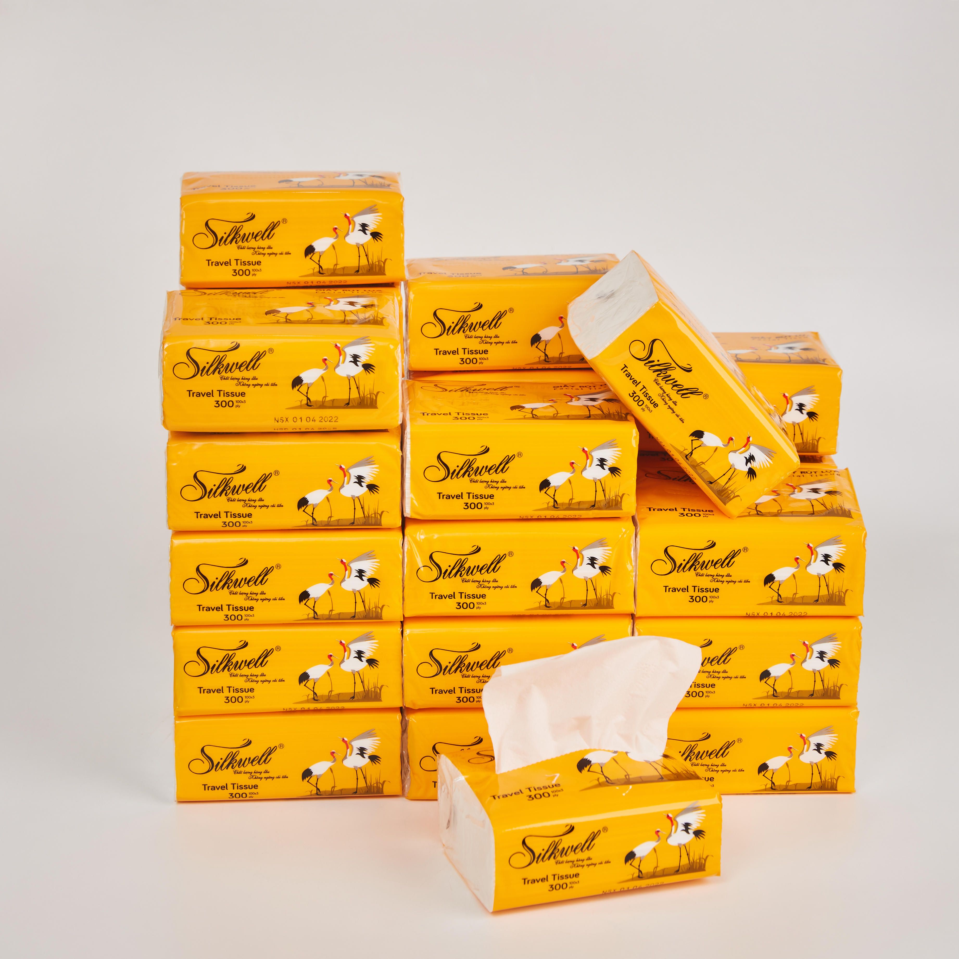 Giấy ăn gấu trúc thùng 30 gói Silkwell Sếu vàng cao cấp chính hãng