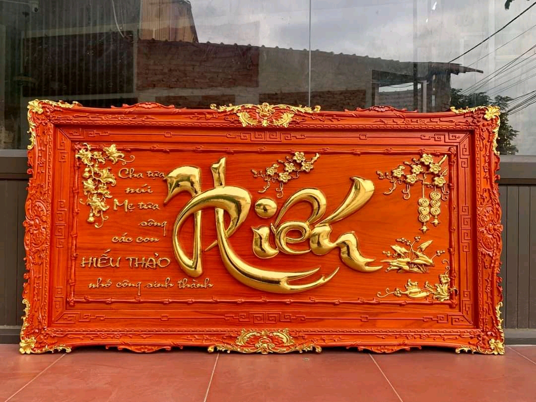 Tranh đồng hồ treo tường trạm khắc chữ hiếu bằng gỗ hương đỏ