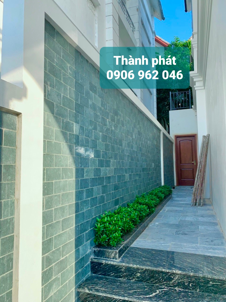 Đá ốp tường trang trí mài bóng xanh rêu 10x20