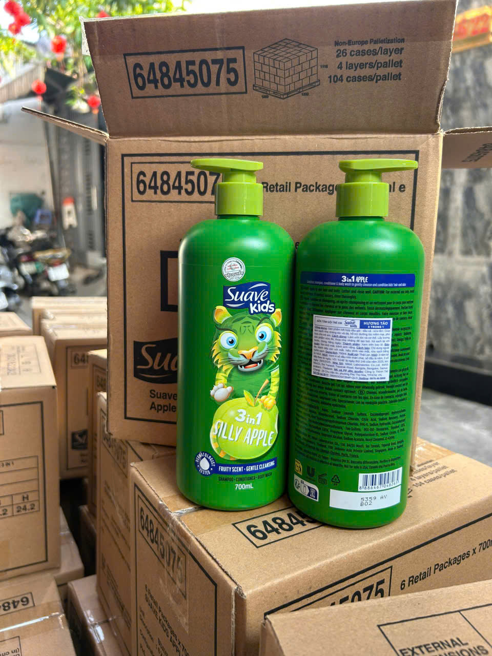 Sữa tắm gội xả 3in1 Suave Kids 700ml hương Táo dành cho em bé