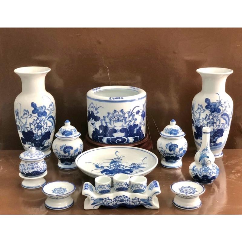 Bộ ban thờ gia tiên, men lam, họa tiết hoa sen. Gốm sứ Bát Tràng.