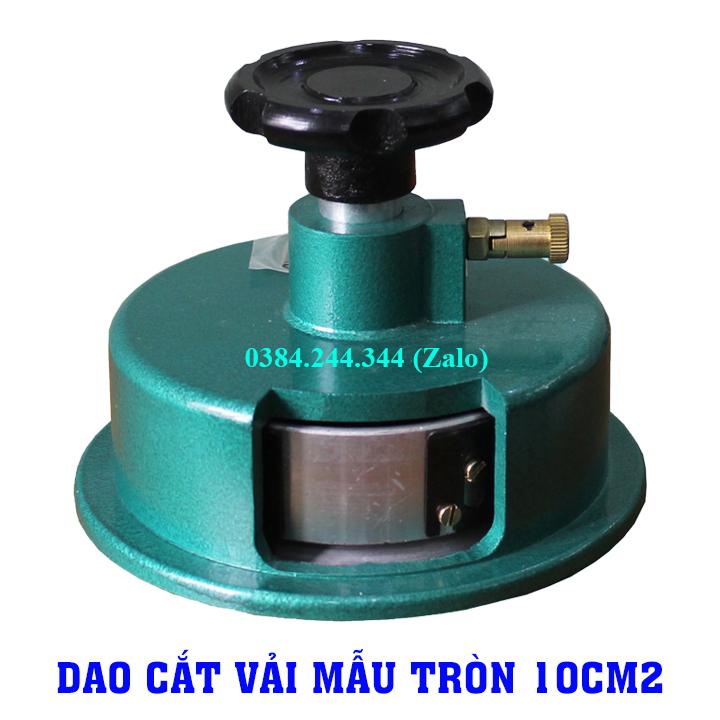 Bộ sản phẩm cân mẫu vải ngành may mặc bao gồm cân điện tử KD-TBED 300g/0.01g, dao cắt mẫu 10cm2 và 4 lưỡi dao thay thế