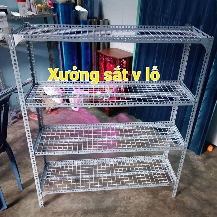 Kệ sắt v lỗ ( vỉ lưới sắt ô vuông) Rộng 40cm x Dài 1,2M ( Cao từ 60cm đến 1,5M) Nhiều tầng kệ