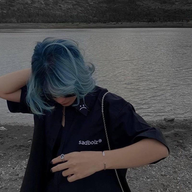 Áo sơ mi tay ngắn nam nữ unisex màu đen thêu chữ SADBOIZ