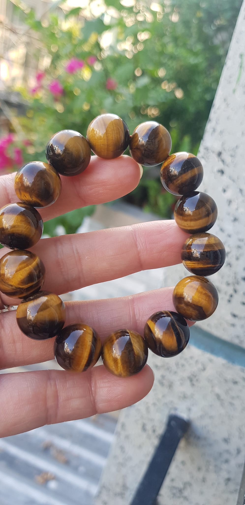 Vòng tay phong thủy Nam Đá Mắt Hổ Vàng Nâu Đậm bóng đẹp Size 4mm hay 14li gồm 14 hạt Hợp nam mệnh thổ mệnh kim ạ