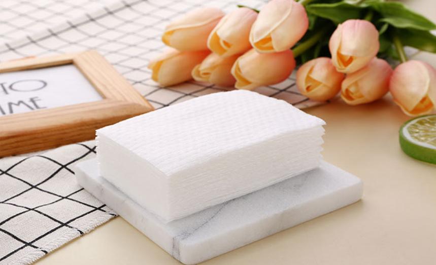 Hộp Bông Tẩy Trang Nhỏ Gọn Tiện Lợi Dễ Thương (Giao Hàng Theo Mẫu Ngẫu Nhiên)