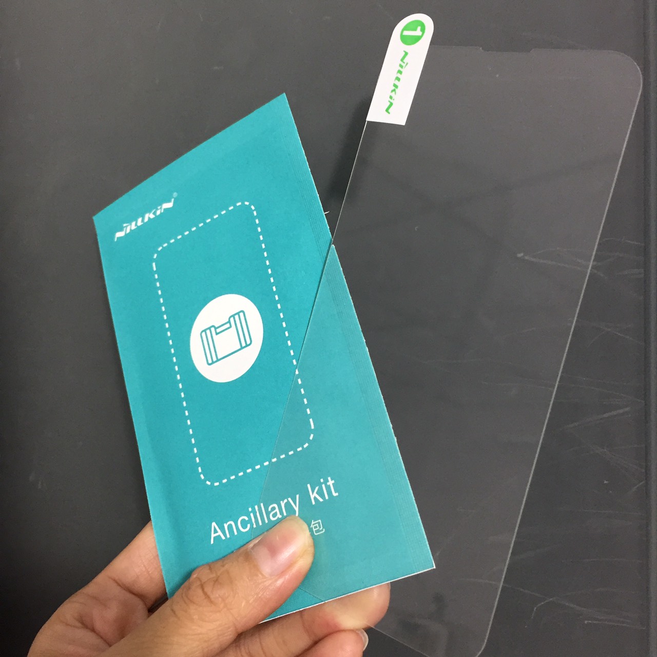 Cường lực full màn hình 0.2mm không viền cho iP 13/ 13 Pro / 14 Nillkin Amazing H+Pro _ Hàng chính hãng