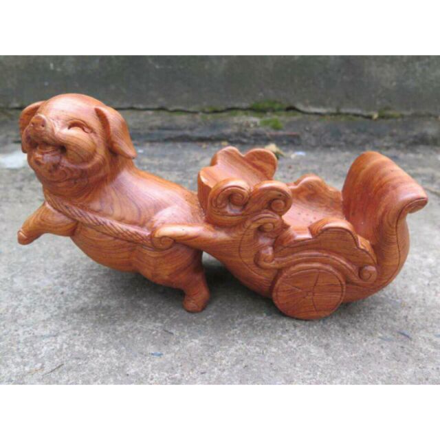 Heo gỗ hương kéo xe để chưng rượu ngang 30cm