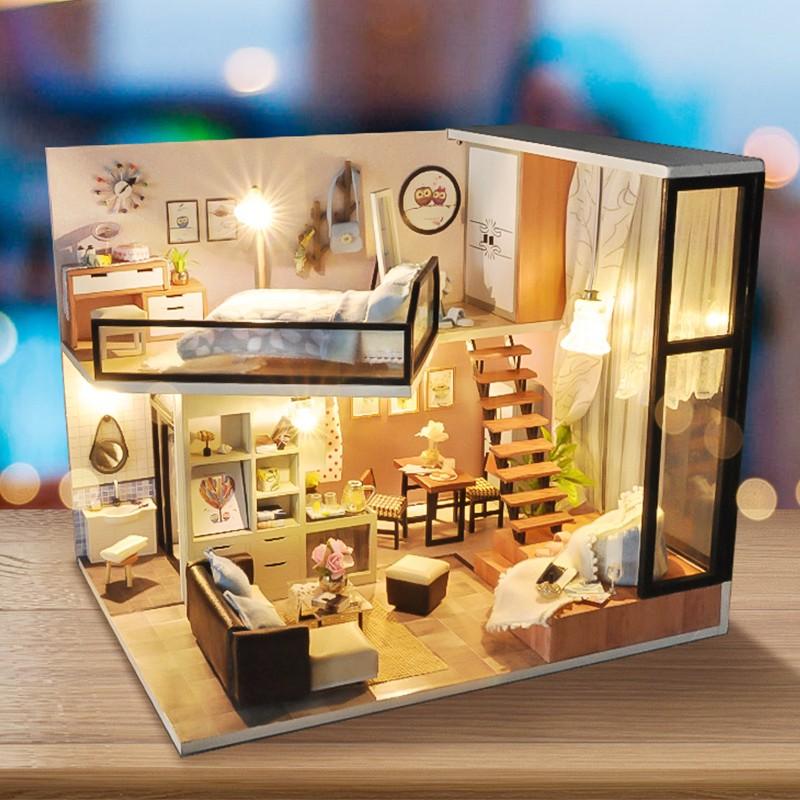 Mô hình nhà DIY Doll House Attic Dream Kèm Mica Chống bụi