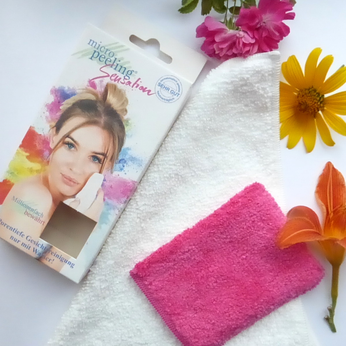 Khăn tẩy trang nữ màu Tím / Trắng