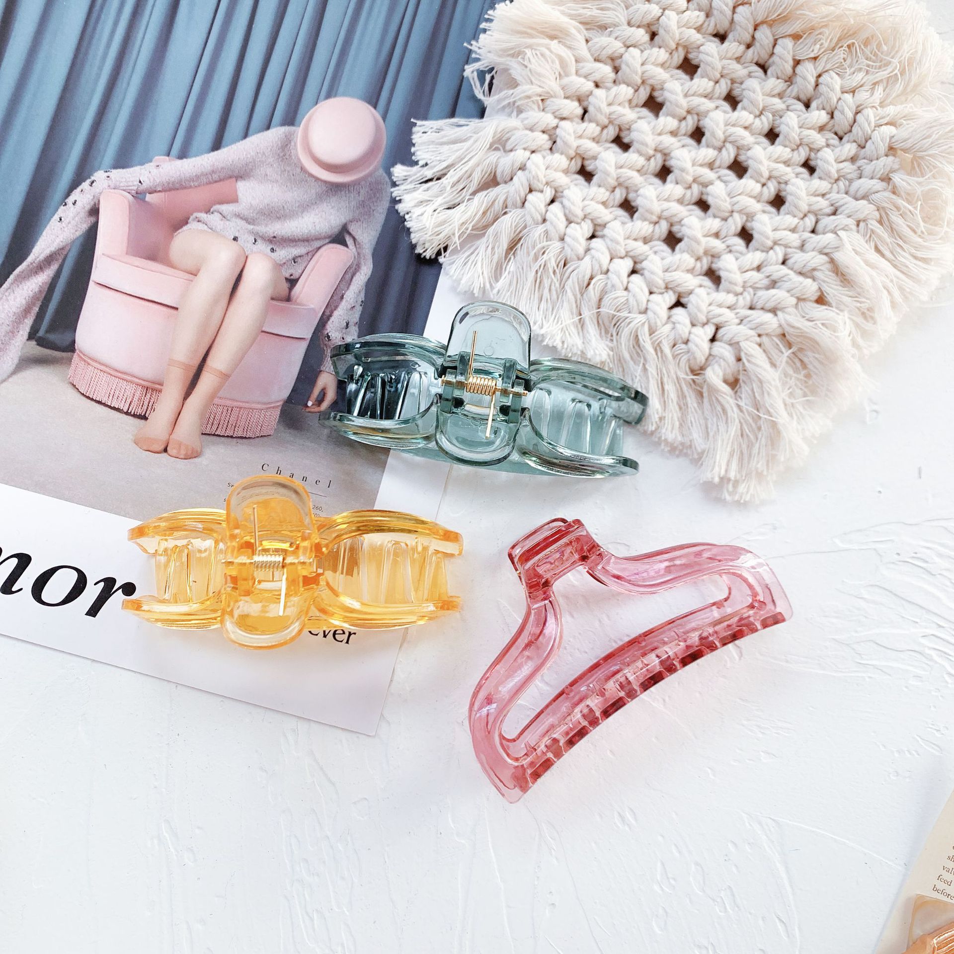 Kẹp tóc càng cua nhựa trong cứng cáp KAH186 và các loại khác