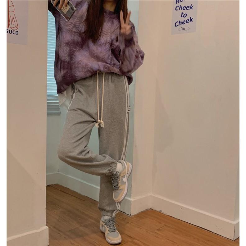Quần jogger nam nữ 4 sọc Cheapy freesize ống đứng cạp chun màu đen ghi dài phom rộng thể thao hàn quốc
