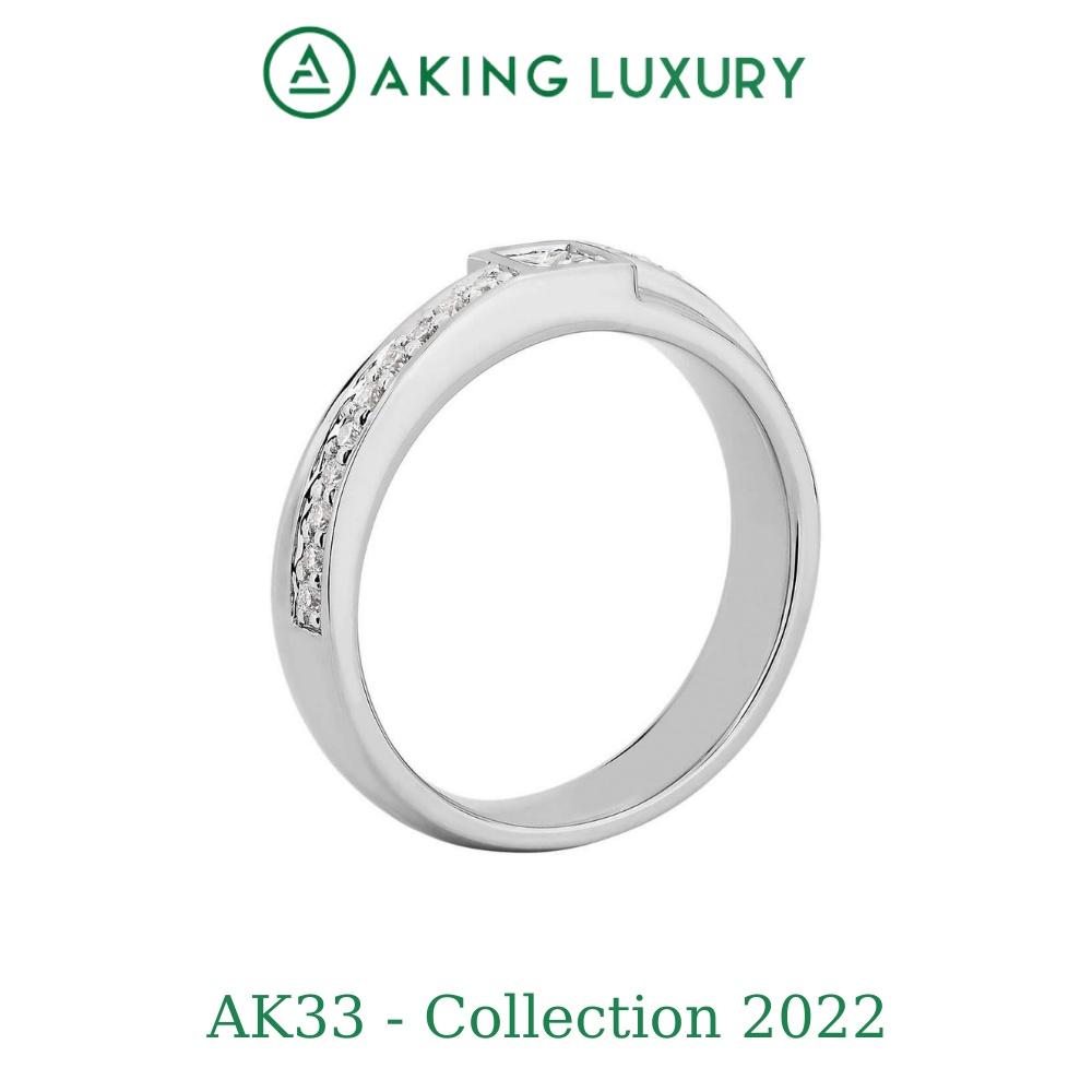 Nhẫn bạc cao cấp AK33. Nhẫn bạc đính đá vuông tạo cảm giác khỏe khoắn, năng động. Nam nữ đều đeo hợp. Mẫu mới nhất 2022