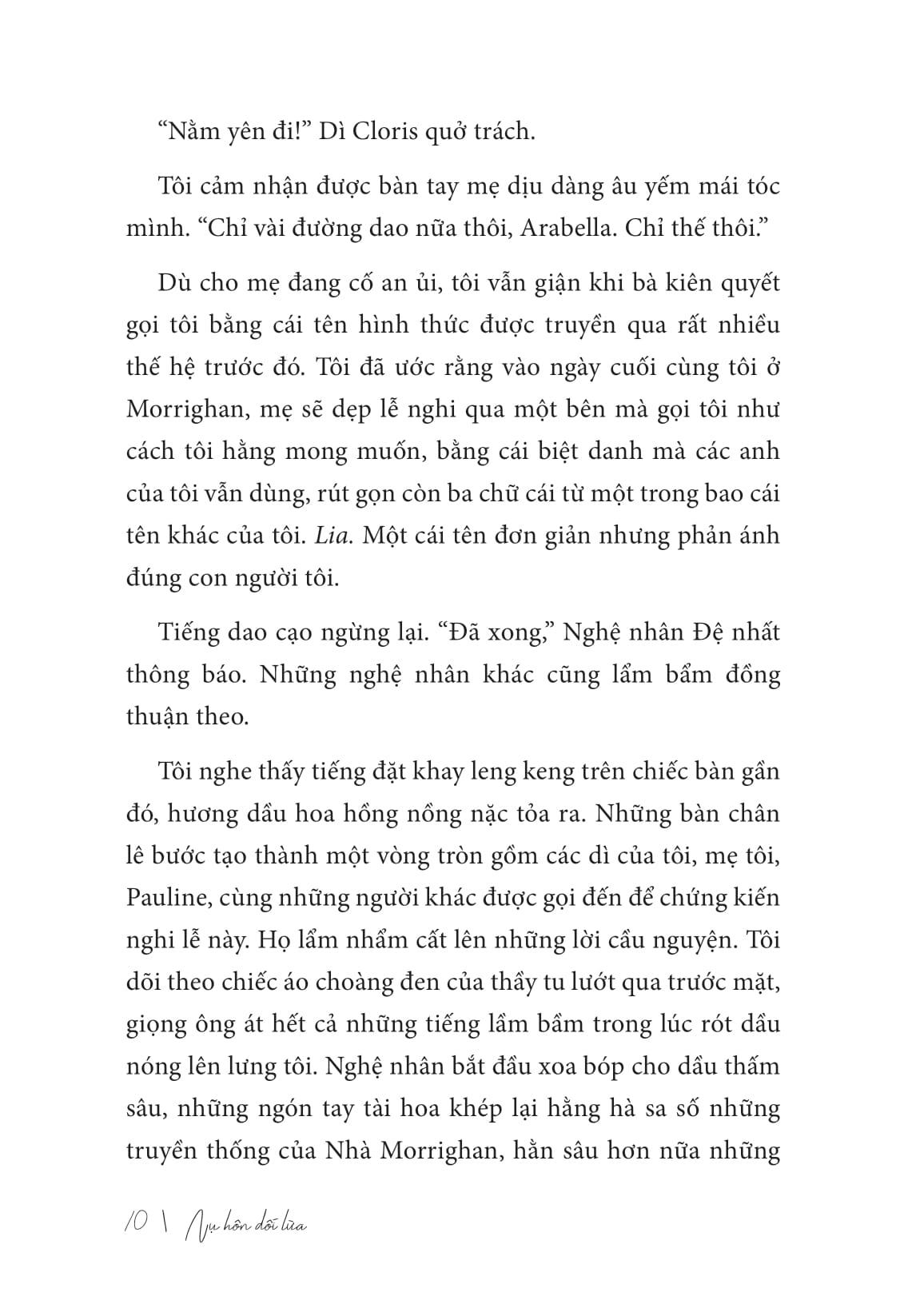 Nụ Hôn Dối Lừa (Bộ 2 Tập) - Biên Niên Sử Còn Sót Lại - Phần 1 (Tặng Kèm Bộ 2 Postcard)