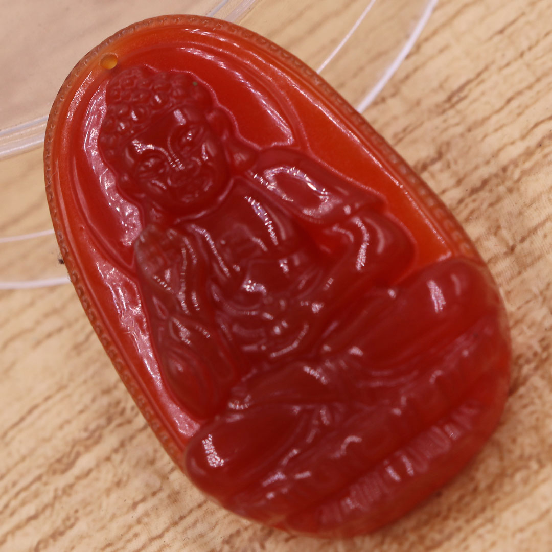 Mặt dây chuyền A di đà mã não đỏ 3.6 cm kèm vòng cổ dây cao su đỏ, Phật bản mệnh, mặt dây chuyền phong thủy