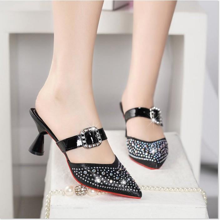 Giày cao gót thấp đính đá quai cài sang trọng