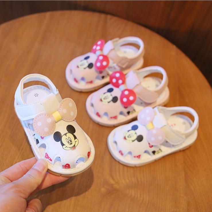 Sandal dép tập đi cho bé gái mickey có kèn phát tiếng kêu và nơ xinh xắn