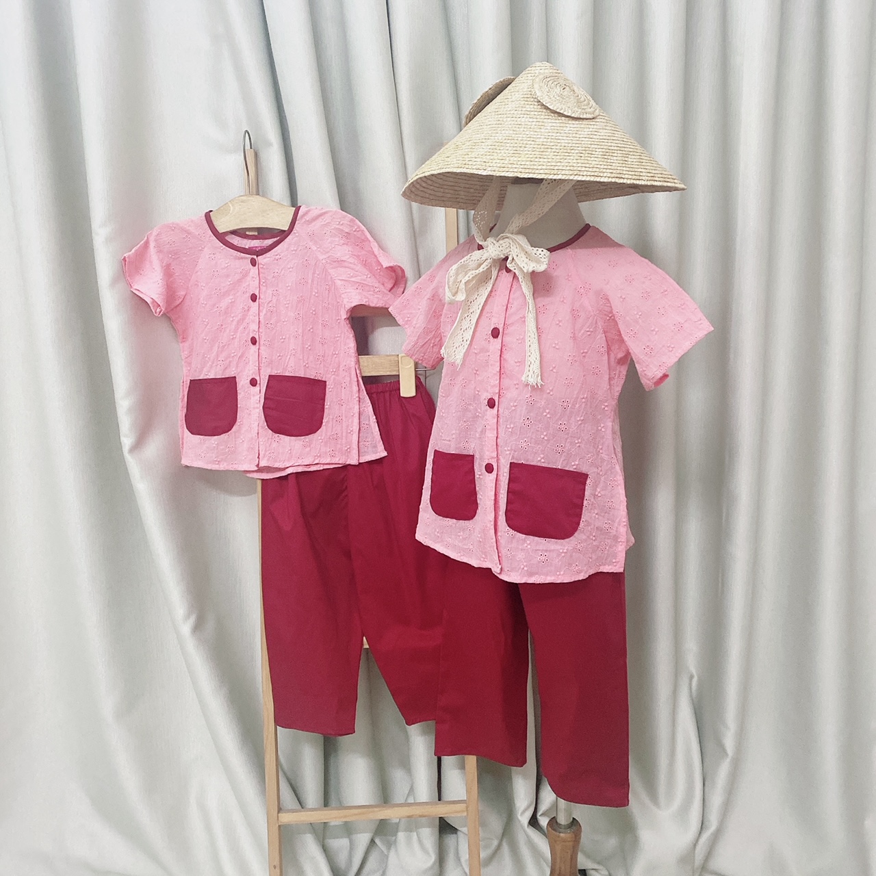 Bộ bà ba bé gái thêu đục lỗ tay ngắn túi xinh