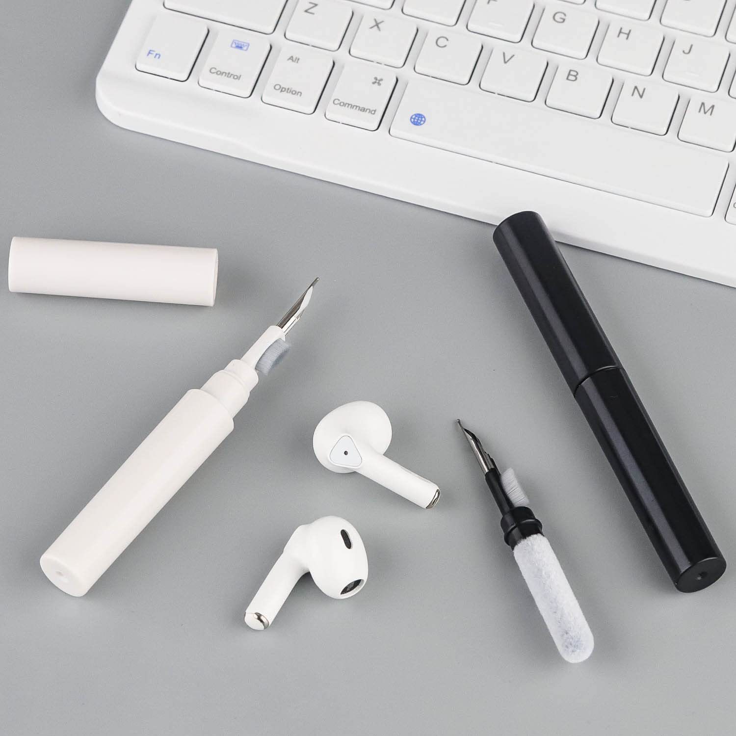 Bộ Dụng Cụ Vệ Sinh Dành Cho Airpods, Vệ Sinh Tai Nghe Không Dây 3 in 1, Siêu Sạch Sẽ, Dễ Dàng Sử Dụng, Mang Đi, KAI.N Clean_ Hàng chính hãng
