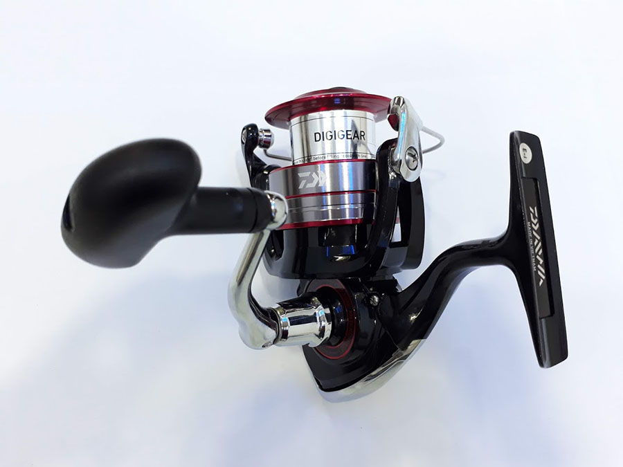 Máy Câu Cá Daiwa MG S