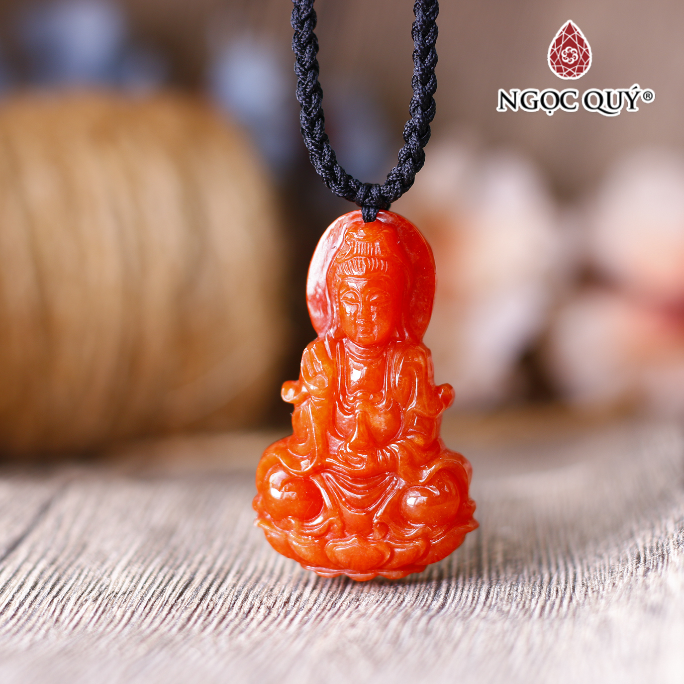 Mặt dây chuyền phật bà quan âm đá cẩm thạch huyết mệnh hỏa, thổ - Ngọc Qúy Gemstones