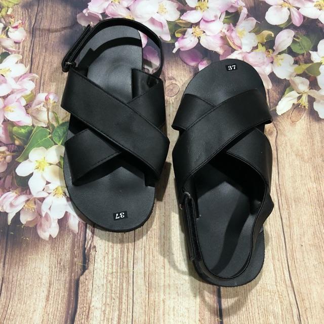 sandal nữ đế đen quai trắng