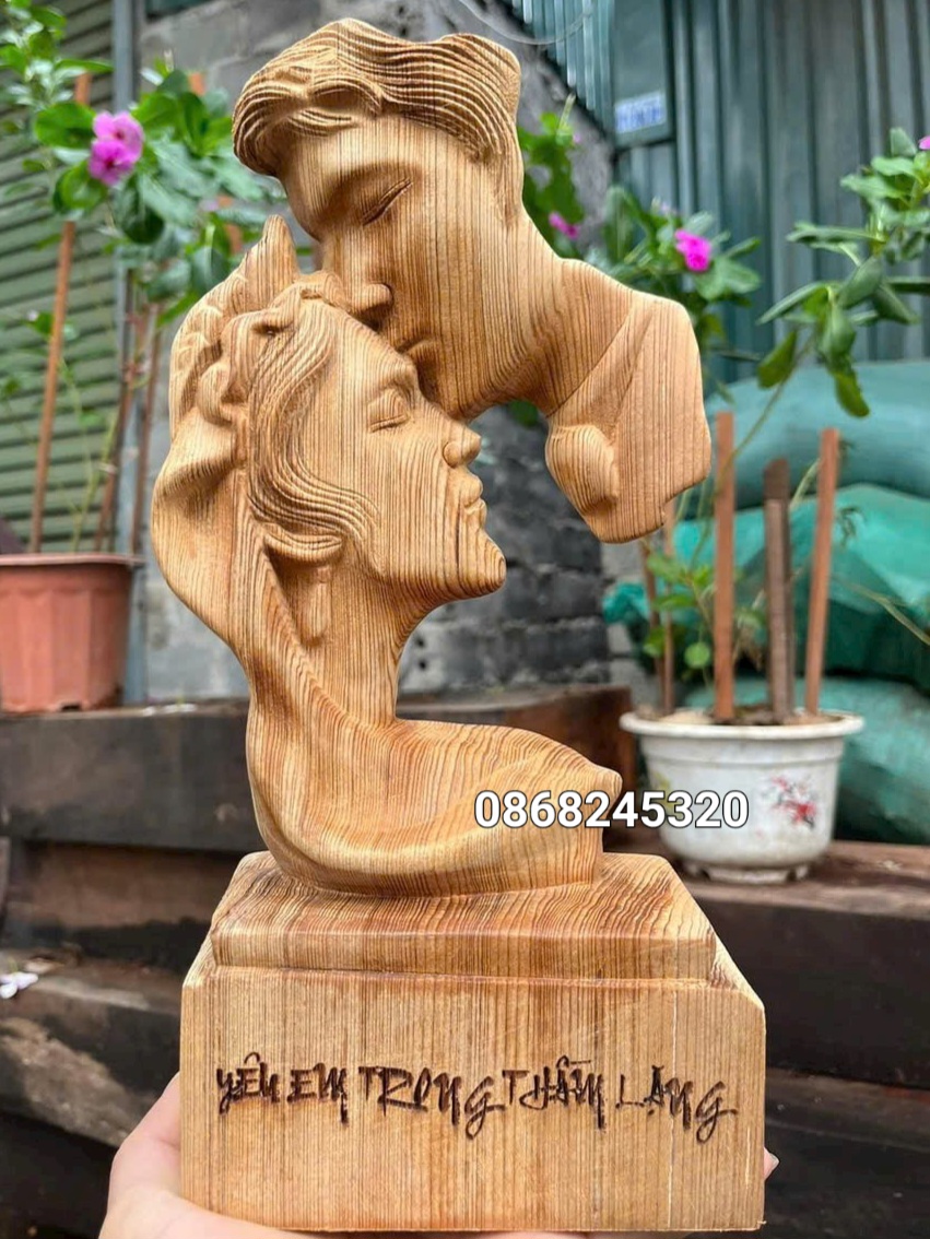 Phu thê viên mãn ,mãi mãi bên nhau trọn đời bằng gỗ ngọc âm thơm nức kt cao 30×15×7cm 