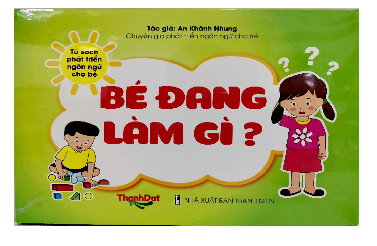 Bé Đang Làm Gì