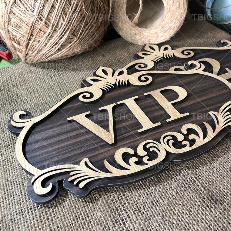 Bảng phòng VIP, số phòng gỗ dán tường bằng keo 2 mặt (nội dung in theo yêu cầu)